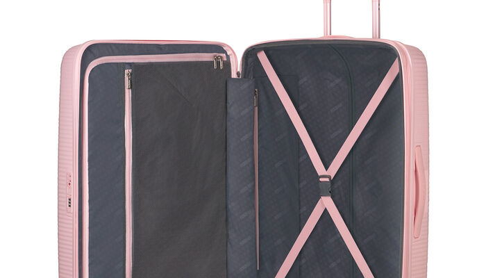 Sisällä ylimääräinen vetoketjullinen tasku