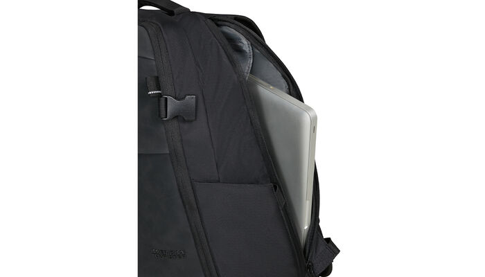 Tasku kannettavalle tietokoneelle 17.3"