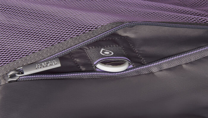 Sisältää AirTagin