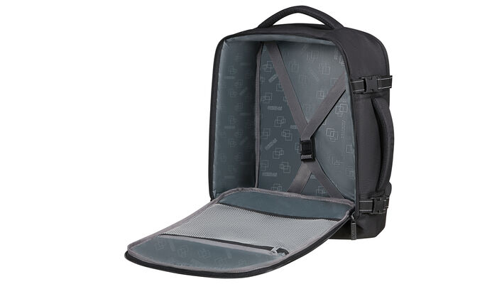 Vaateosasto ristikkäisillä kumunauhoilla