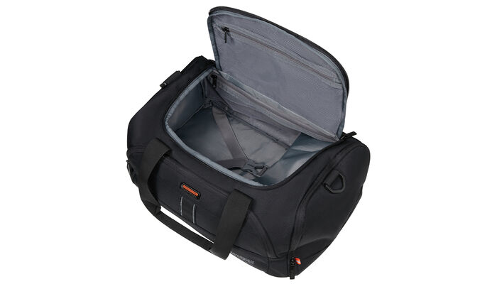 Vaateosasto ristikkäisillä kumunauhoilla