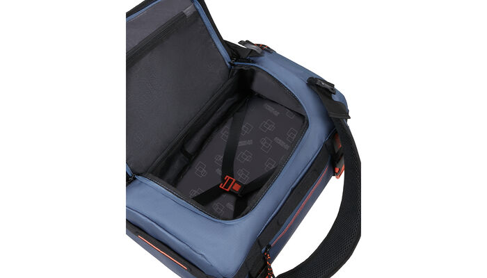 Vaateosasto ristikkäisillä kumunauhoilla