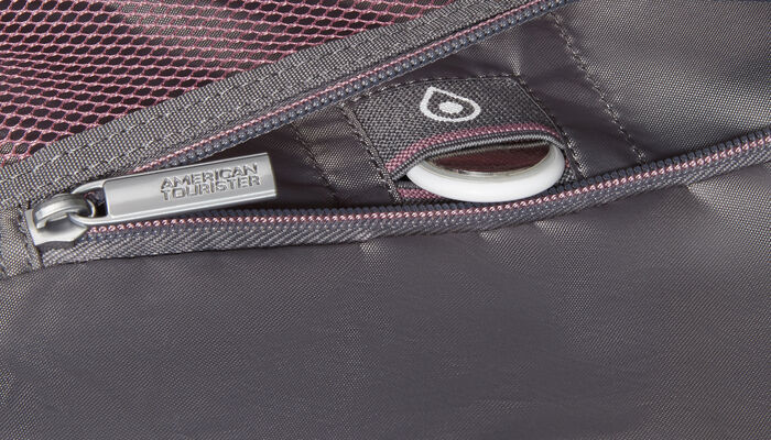 Sisältää AirTagin