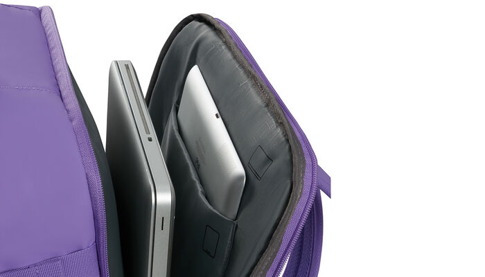 Tasku kannettavalle tietokoneelle 15,6"