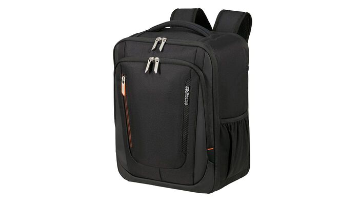 Sopii Ryanairin ja Wizz Airin ilmaisen matkustamolaukun mittoihin