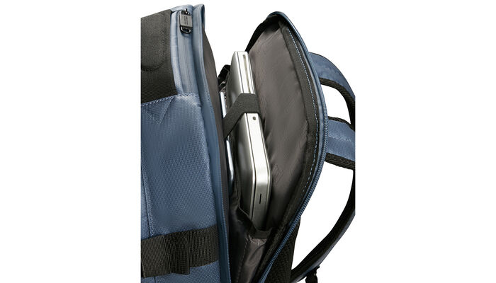 Tasku kannettavalle tietokoneelle 15,6"