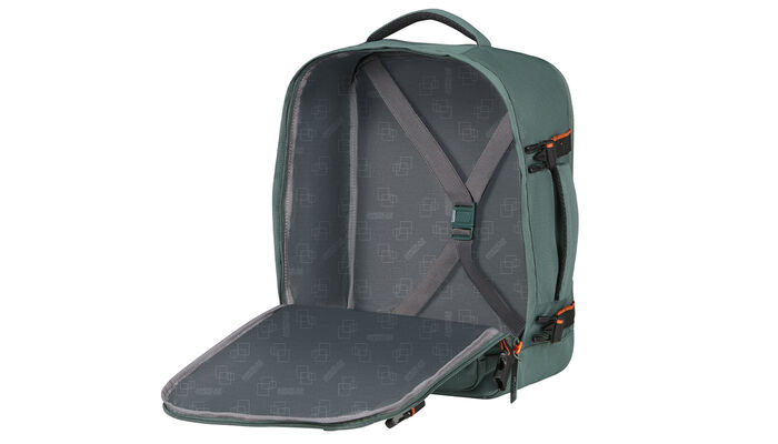 Vaateosasto ristikkäisillä kumunauhoilla