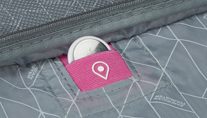 Sisältää AirTagin