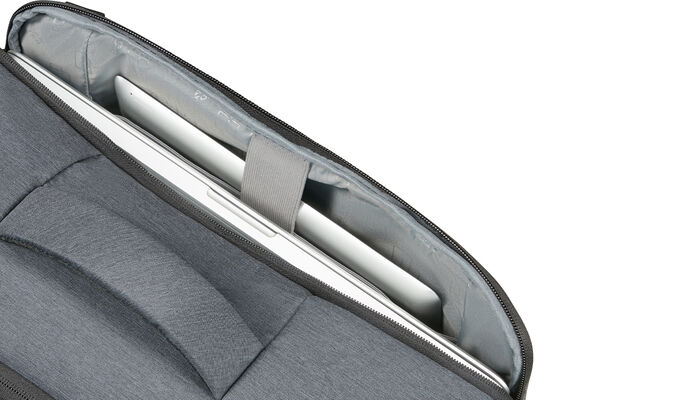 Tasku kannettavalle tietokoneelle 15,6"