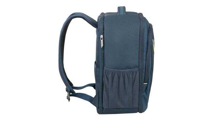 Tasku kannettavalle tietokoneelle 15,6"