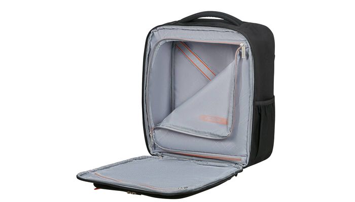 Vaateosasto ristikkäisillä kumunauhoilla