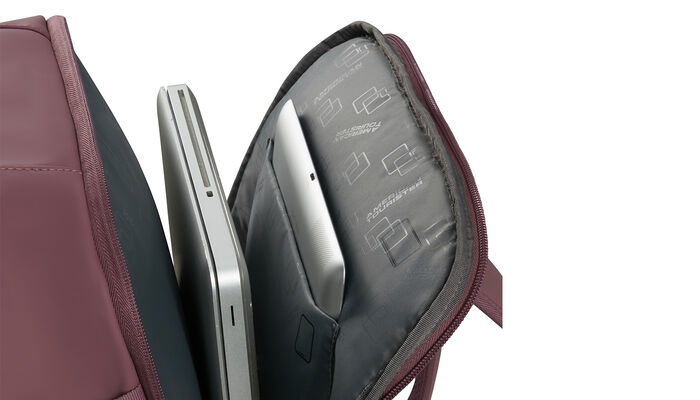 Tasku kannettavalle tietokoneelle 15,6"