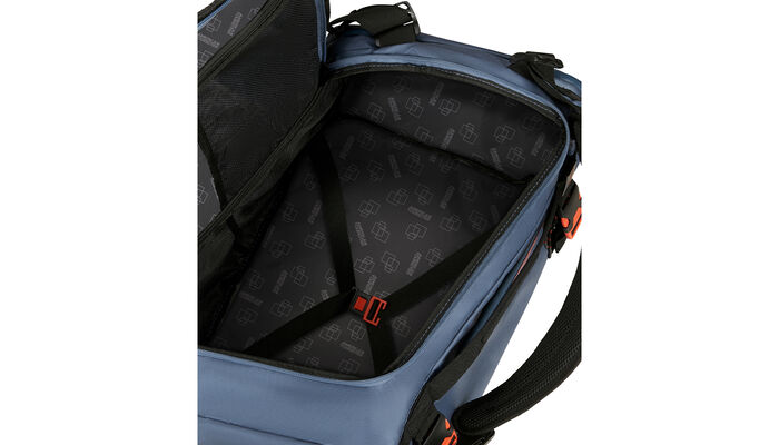 Vaateosasto ristikkäisillä kumunauhoilla