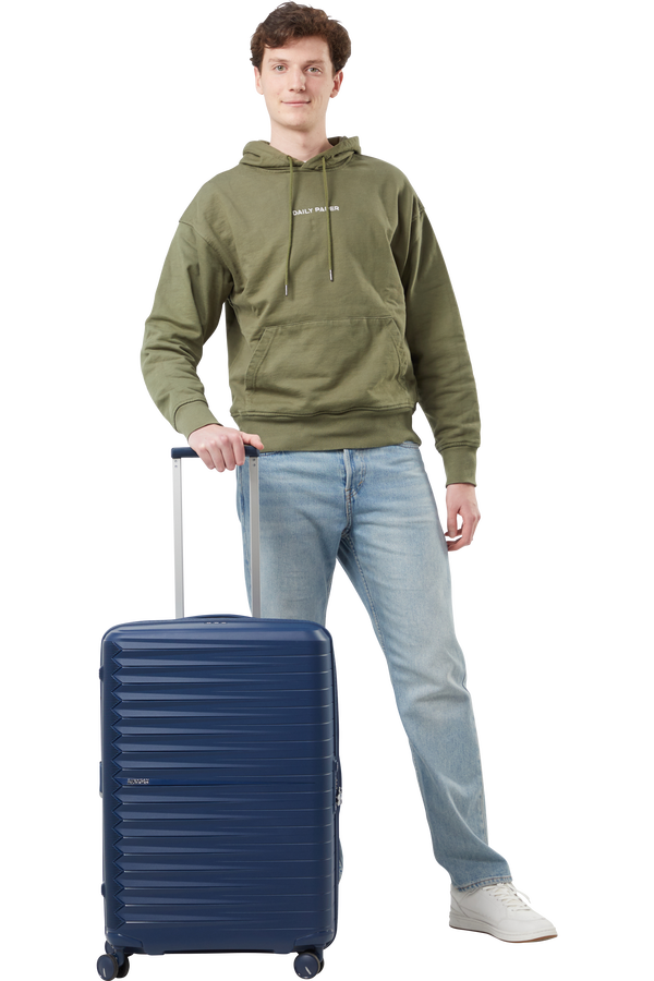 American Tourister Fastforward Spinner 68/25 TSA EXP 68cm  Navy Blue American Tourister Fastforward Spinner 68/25 TSA EXP 68cm  Navy Blue