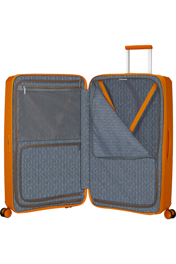 American Tourister Fastforward Spinner 78/29 TSA EXP 78cm  Radiant Orange American Tourister Fastforward Spinner 78/29 TSA EXP 78cm  Radiant Orange