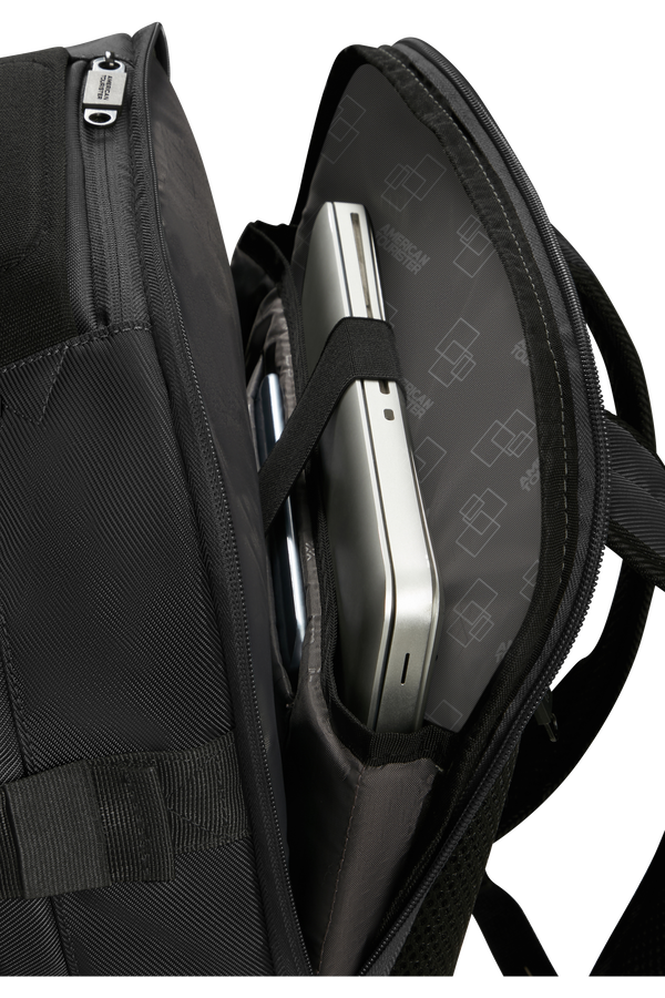 American Tourister Urban Track Laptop Backpack 15.6'  Asphalt Black American Tourister Urban Track Laptop Backpack 15.6'  Asphalt Black