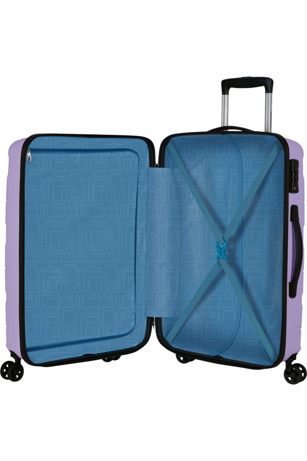 Jetdriver 3.0 67cm Nelipy&ouml;r&auml;inen matkalaukku | American Tourister Jetdriver 3.0 Spinner 67/24 TSA 67cm  Icy Lilac