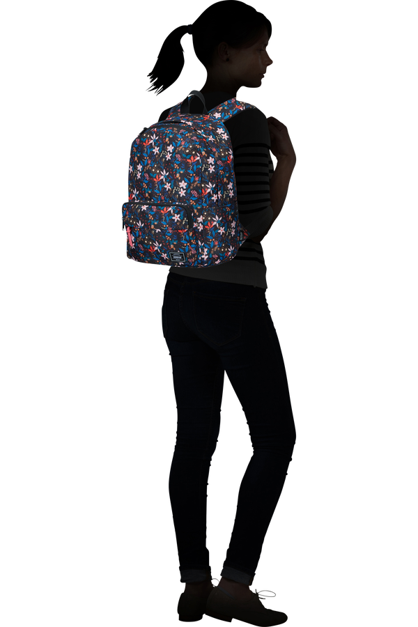 American Tourister Urban Groove Lifestyle Backpack  Flowers American Tourister Urban Groove Lifestyle Backpack  Flowers