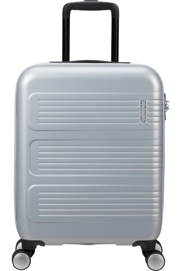 Summerville 55cm Nelipy&ouml;r&auml;inen matkalaukku