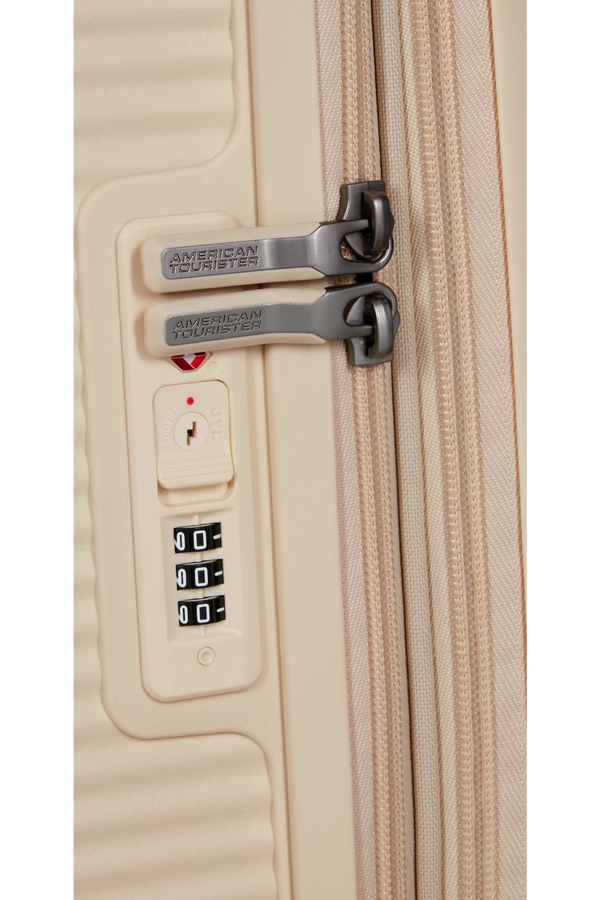 American Tourister SoundBox Spinner TSA Expandable 67cm  Coconut Sand