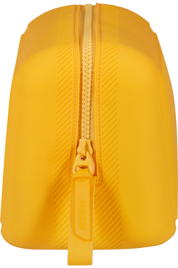 American Tourister Urban Groove UG27 Washbag Pop  Golden Yellow American Tourister Urban Groove UG27 Washbag Pop  Golden Yellow